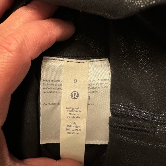 Black Lulu shimmering leggings - Picture 3 of 3